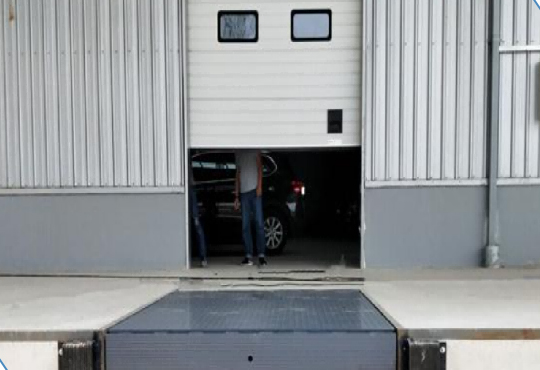 Folding Dock Leveler